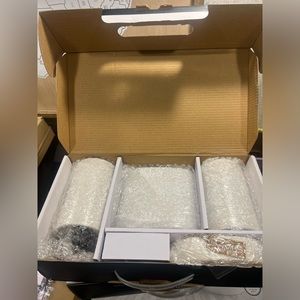 Bathroom accessory set